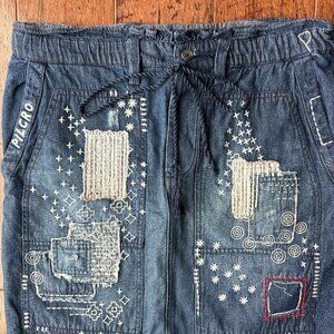 Anthropologie Pilcro Embroidered Denim Skirt. Size S. Denim/Blue.